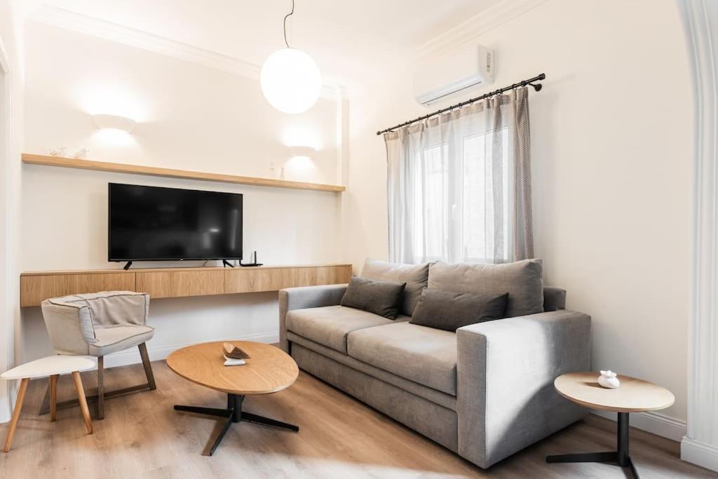 아테네 Family House Under The Acropolis 아파트 외부 사진
